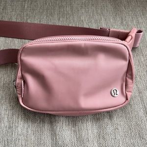 Lululemon belt bag